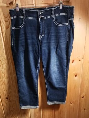 Apt. 9 Stretch Capris